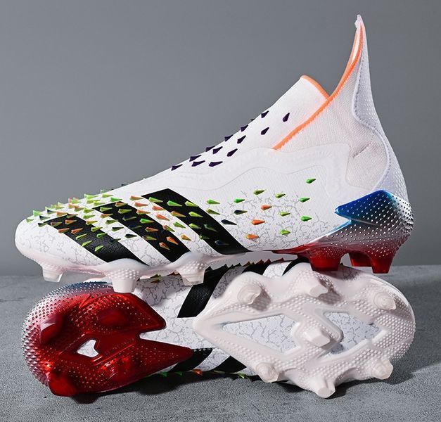 Бутси Predator Freak + FG White 2032 фото